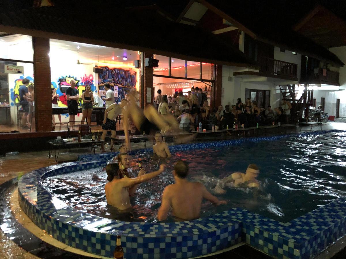 Nana Backpackers Hostel Ванг Виенг Екстериор снимка